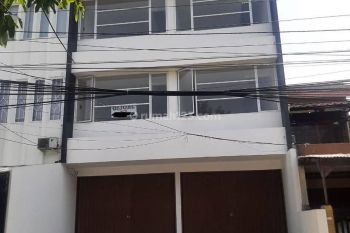 Ruko Pinggir jalan bebas banjir di Tanjung DUren(TD243)