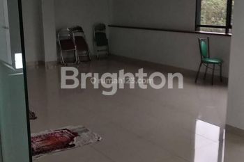 OFFICE SPACE DI PETOJO, JAKARTA PUSAT