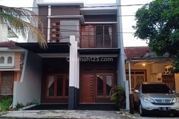 Rumah Sewa 2 Lantai Dengan Semi Furnished di Sentul City, Bogor