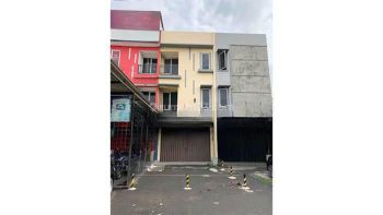 Ruko 3 Lantai di Duta Garden, Jurumudi Benda, Tangerang