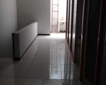 Buah Batu Terusan Ruko 3 Lantai Parkiran Luas Lokasi Bebas Banjir