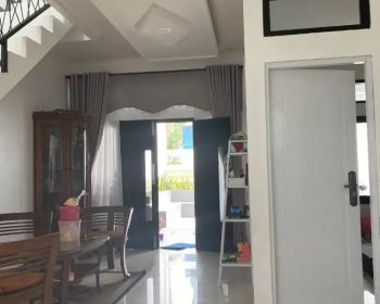 Jual rumah suasana villa dekat chevilly