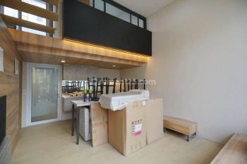 Rumah 4 Lantai Harga Nego di Lokasi Strategis Tangerang Siap KPR J15873