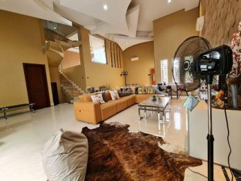 Rumah Bagus Semi Furnished SHM di Daan Mogot Baru, Jakarta Barat