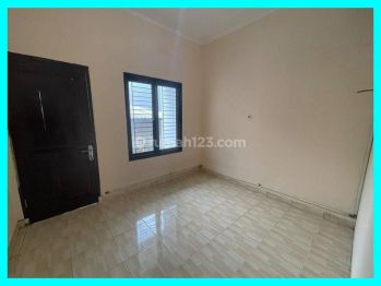Chandra Disewa Rumah Bagus Uk 3.5x12m di Jelambar
