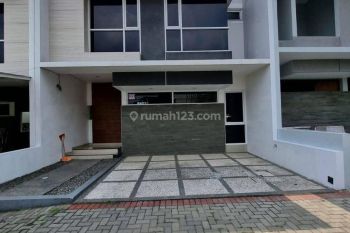 Rumah Baru Nyaman Strategis di Djunjunan Resident Pasteur Bandung