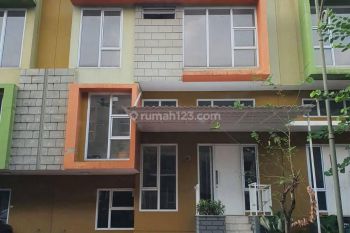 Rumah 3 Lantai Full Furnished di Gading Serpong La Bella Village