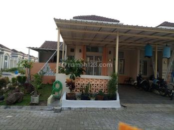 Rumah over kredit 125 jt nego cicilan. 3 jtan tenor 18 th siap huni