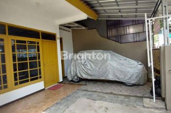 rumah komplek kcvri cipageran cimahi