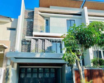 Jual Rumah Mewah Taman Puspa Raya Citraland 3 Lantai Split Level