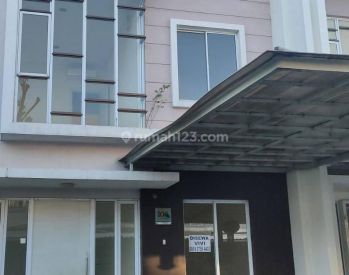 Disewakan rumah Bagus banget!!!!!! Harga bisa nego