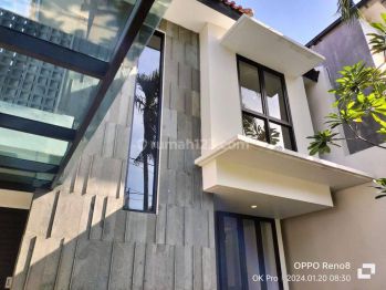 Dijual Rumah di Permata Hijau 2, Full Renovation Semi Furnish