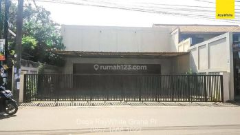 Rumah Atau Kantor Pinggir Jalan Raya Dekat Lebak Bulus, Jakarta Selatan