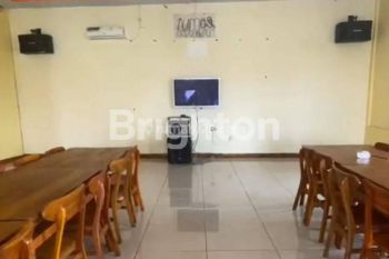 RESTO MASIH AKTIF BENTUK GENTONG LOKASI SANGAT STRATEGIS RAMAI DI PARE, KEDIRI