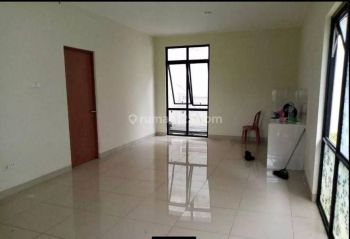 Disewakan Rumah 2 Lantai di Lippo Cikarang kompleks Summer Bliss