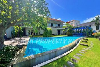 Villa Mediteranian Style Berawa Canggu Badung Bali