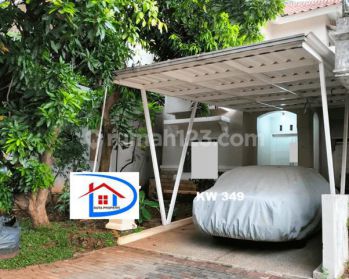 Rumah 2 Lantai Dijual Cepat di Kota Wisata Lokasi Strategis