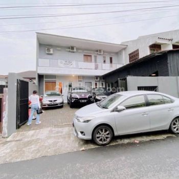 Rumah Studio Murah Tanah Luas Pinggir Jalan Cocok Untuk Kantor