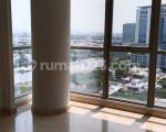 thumbnail-apartemen-gold-coast-pik-2-bedrooms-semi-furnished-city-view-11