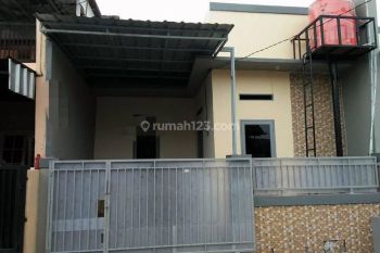 Rumah SHM di Pondok Ungu Permai, Bekasi Disewain L0329