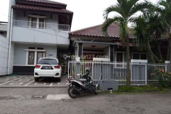 Sale Rumah: Rumah kost eksklusif