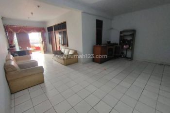 Ruko 2 1/2 lantai lokasi Caringin Mainroad dekat Kopo, Soekarno hatta, Holis,