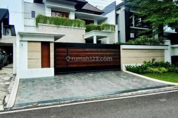 Rumah  Mewah 3 Lantai + privat pool di Pondok Indah, Jak Sel