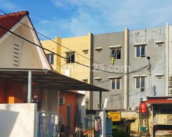 Rumah Corner Cluster Catalina Lokasi Strategis Gading Serpong