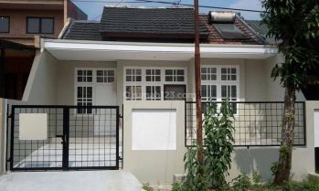Rumah Bagus Villa Melati Mas Cluster Depan Serpong Tangsel