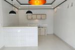 thumbnail-new-2-br-minimalist-villa-close-to-batu-bolong-beach-canggu-bali-4