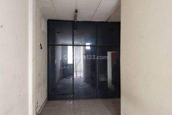 DIJUAL CEPAT 1 RUKO 3 LANTAI, DI JL. R.E. MARTADINATA SIMP. 4 PASAR LEMABANG