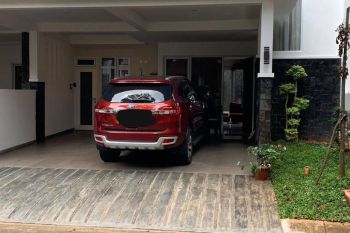 Rumah 2 Lantai Mahogani Residence Strategis Exit Tol CIbubur