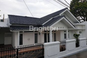 RUMAH CANTIK LUAS SIAP HUNI