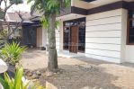 thumbnail-sewa-rumah-luas-di-singgasana-pradana-0