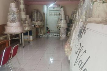 Disewakan Ruko 4 lantai di Mainroad Holis