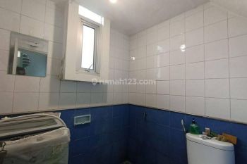 Dijual Rumah Bagus 2 Lantai Siap Huni Semi Furnished Harga Miring