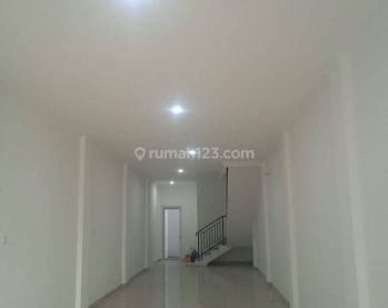 Ruko lokasi Strategis ,siap Huni, BSD