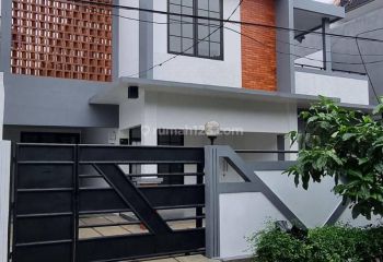 Rumah Bagus Dan Apik Sekali Dekat Mesjid Raya Bintaro Jaya