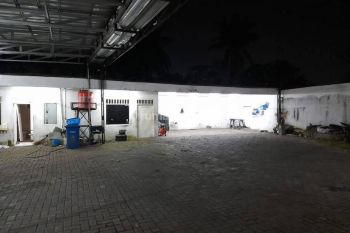 Di Sewakan  dan di Jual, lahan usaha di Mergahayu. Ex show room  Mobil.