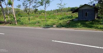 Tanah tepi jalan Dendles dekat Bandara YIA