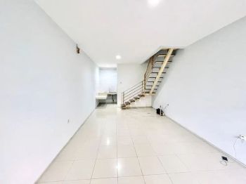 Kontrakan unfurnished Jakarta Barat / karang tengah / Puri Indah Mall
