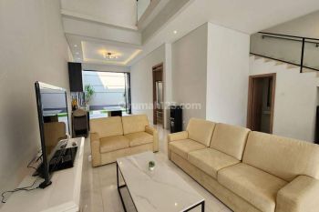 Rumah Minimalis Modern 2 Lantai di Setra Duta Pasteur Bandung