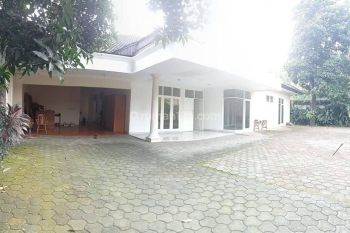 House For Rent at Cilandak Timur Jeruk Purut 5 Bedrooms Semi Furnished