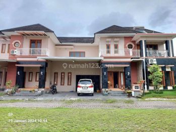 RUMAH MEWAH LUX 2 LANTAI DENGAN PRIVAT POOL DALAM PERUMAHAN ELITE KUANTAN 2 DI