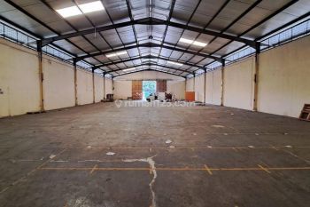 Sewa Gudang Sunter 1325m² Danau Agung hadap Timur