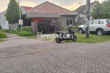 Rumah Ketintang Baru Surabaya