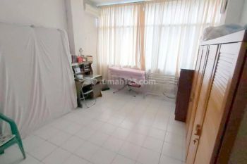 Ruko Sawah Besar, Bisa Lewat Truk Besar