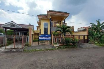 Rumah besar disewakan di kebun raya residence bogor