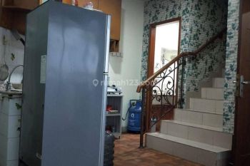 Ruko 4 Lantai Fully Furnished di Grand Pallazo Kemayoran