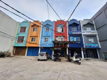 RUKO di beji depok LT 93m² SHM Bagus di jalan raya